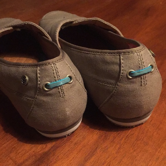 NWOB Mozo 9/8.5 Brown Slip-on Shoes - Picture 3 of 6